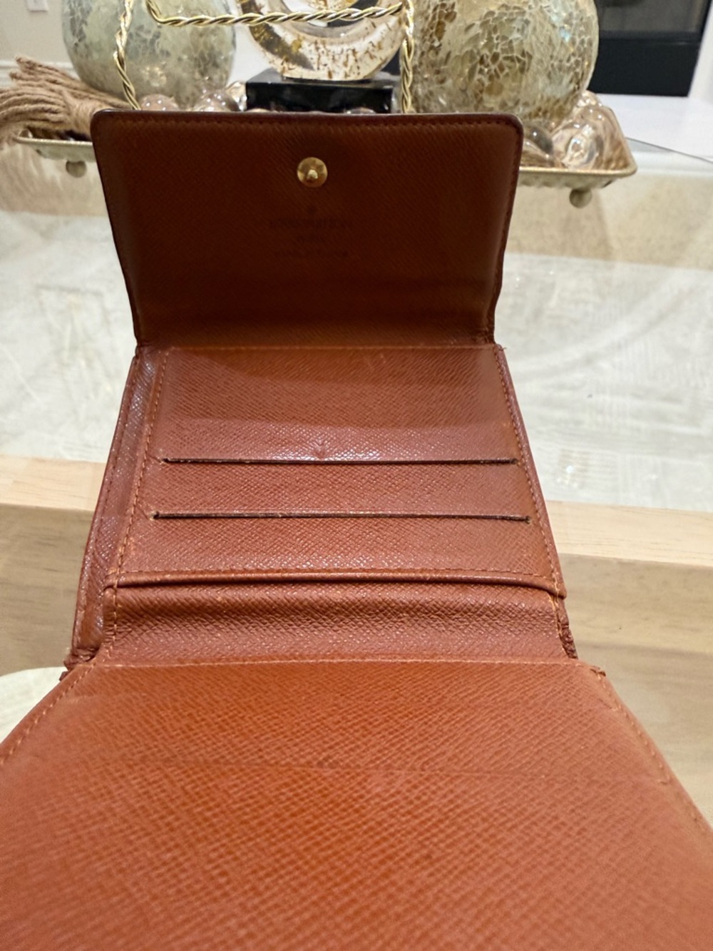 Louis Vuitton Black Monogram Snap-Button Detail - Picture 9 of 14